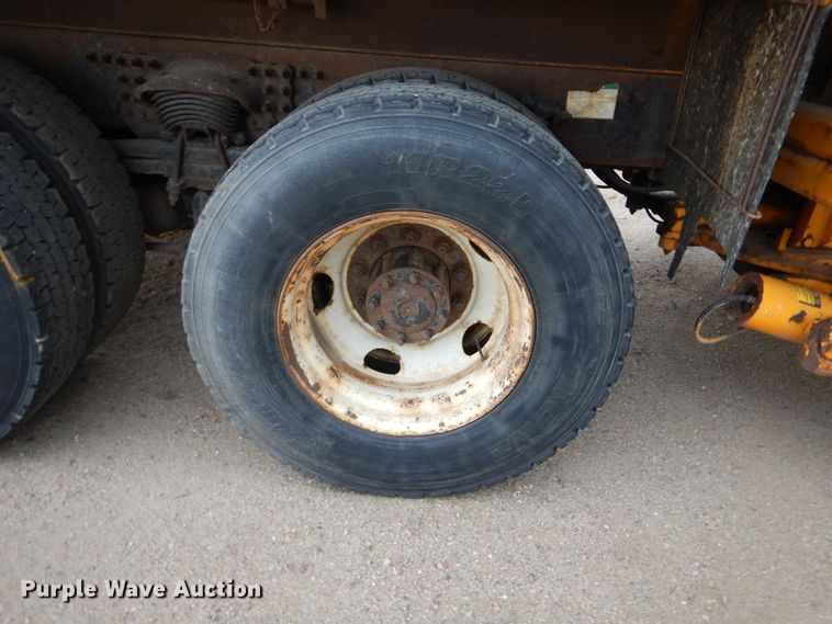 image for item DL6284 2004 Sterling LT9500  dump truck