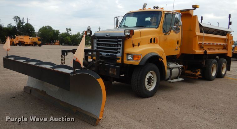 image for item DL6285 2005 Sterling LT9500  dump truck