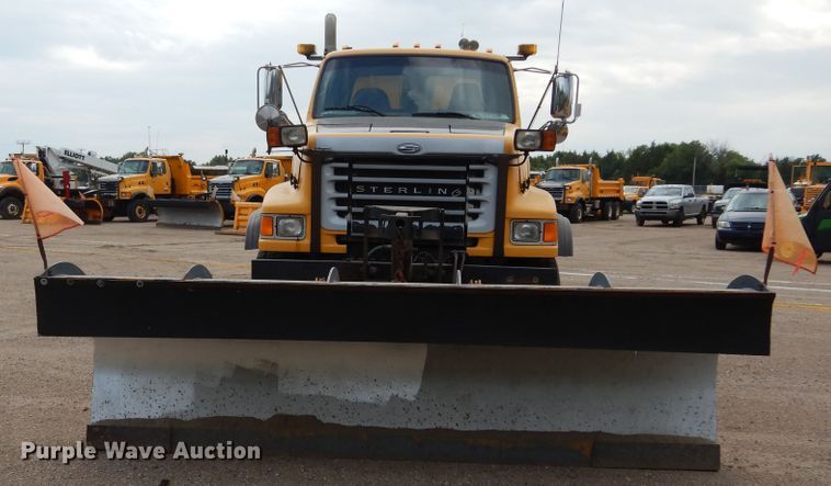 image for item DL6285 2005 Sterling LT9500  dump truck