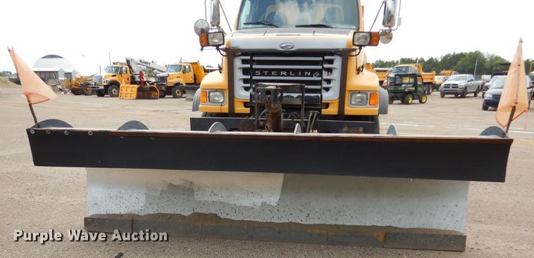 image for item DL6285 2005 Sterling LT9500  dump truck