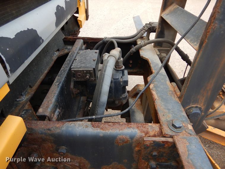 image for item DL6285 2005 Sterling LT9500  dump truck