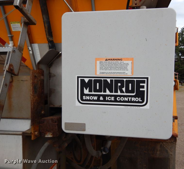 image for item DL6285 2005 Sterling LT9500  dump truck