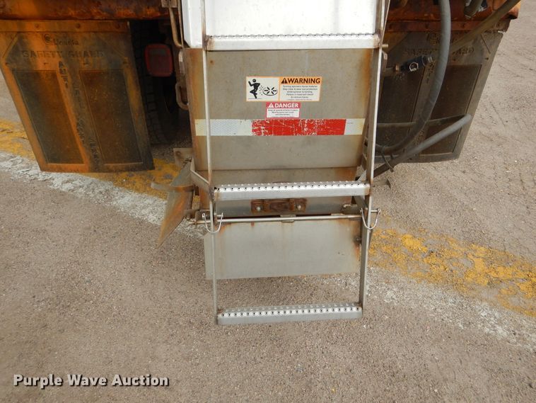 image for item DL6285 2005 Sterling LT9500  dump truck