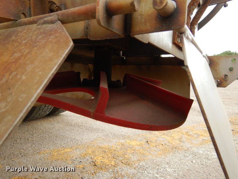 image for item DL6285 2005 Sterling LT9500  dump truck