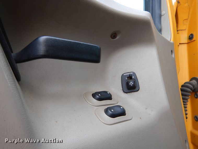 image for item DL6285 2005 Sterling LT9500  dump truck