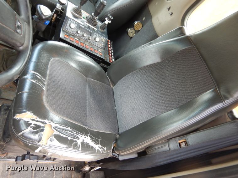 image for item DL6285 2005 Sterling LT9500  dump truck