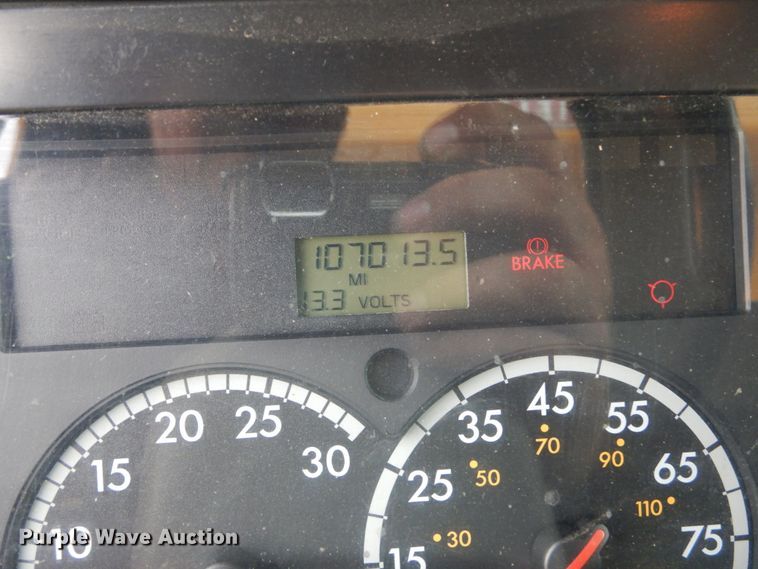 image for item DL6285 2005 Sterling LT9500  dump truck