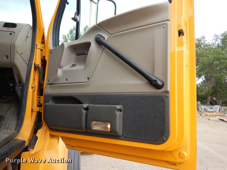 image for item DL6285 2005 Sterling LT9500  dump truck