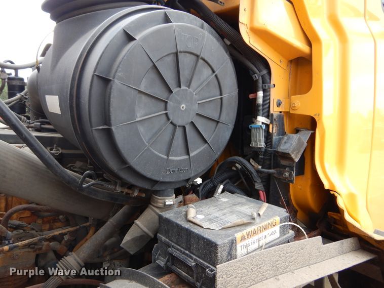 image for item DL6285 2005 Sterling LT9500  dump truck