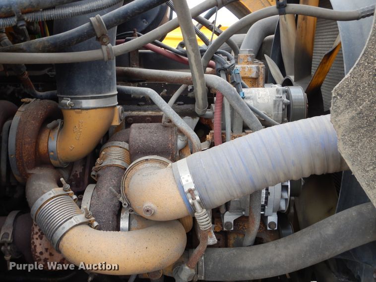 image for item DL6285 2005 Sterling LT9500  dump truck