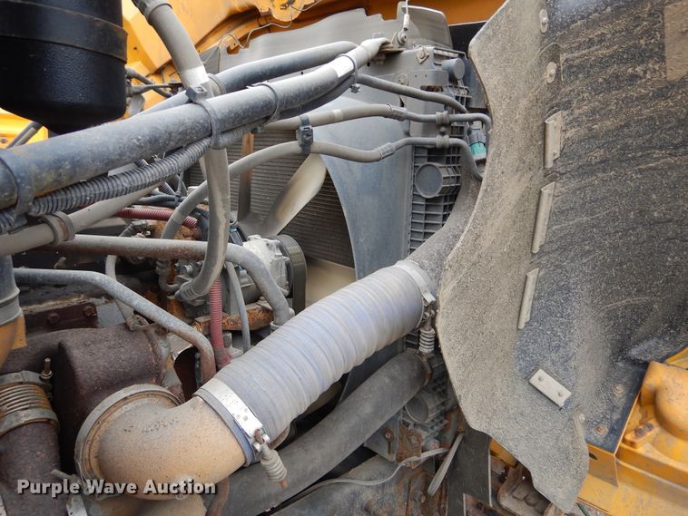 image for item DL6285 2005 Sterling LT9500  dump truck