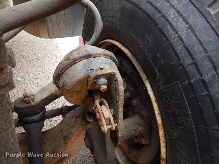 image for item DL6285 2005 Sterling LT9500  dump truck