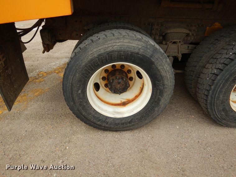 image for item DL6285 2005 Sterling LT9500  dump truck