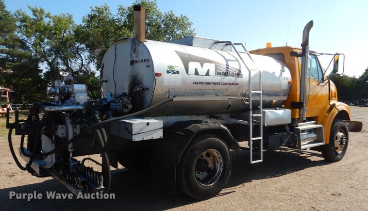 image for item DL6286 2008 Sterling L7500  oil distributor truck