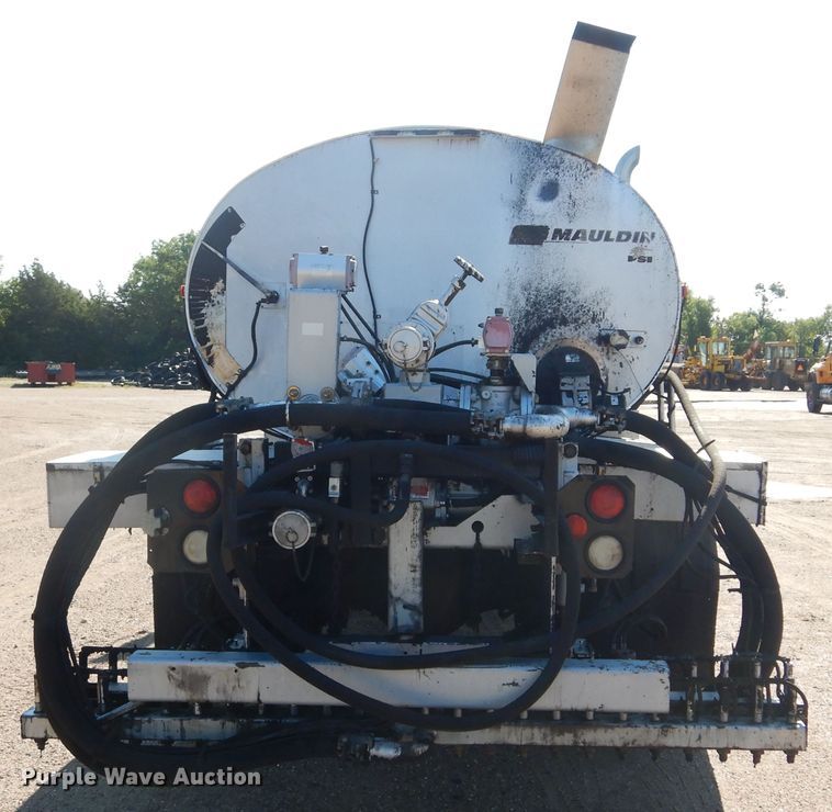 image for item DL6286 2008 Sterling L7500  oil distributor truck