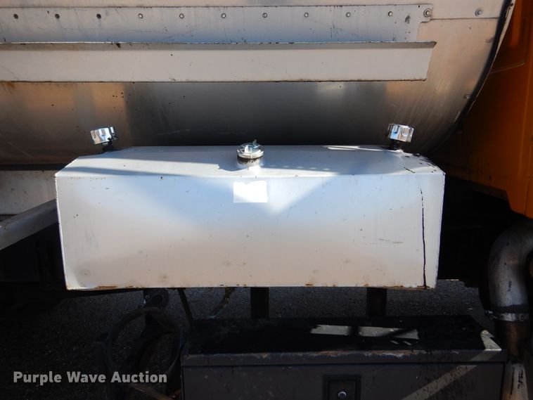 image for item DL6286 2008 Sterling L7500  oil distributor truck