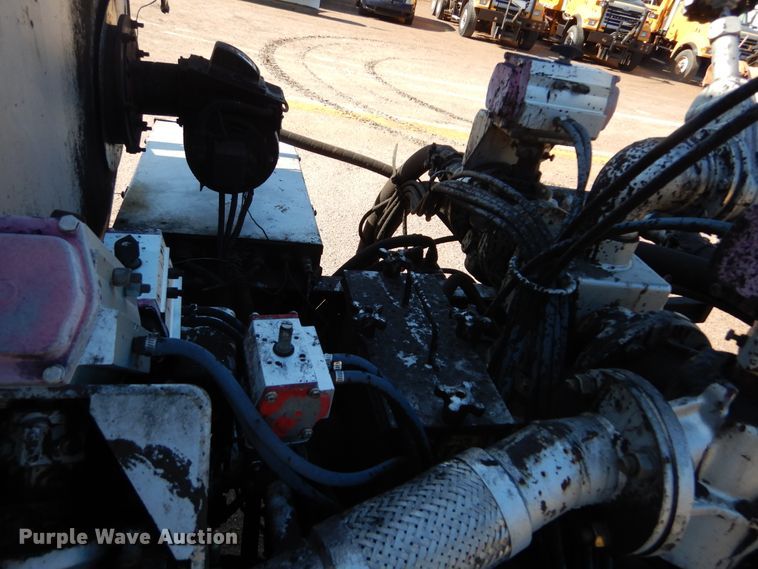 image for item DL6286 2008 Sterling L7500  oil distributor truck