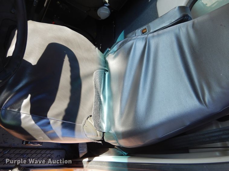 image for item DL6286 2008 Sterling L7500  oil distributor truck