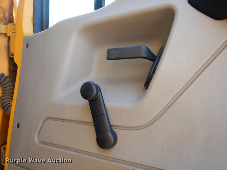 image for item DL6286 2008 Sterling L7500  oil distributor truck