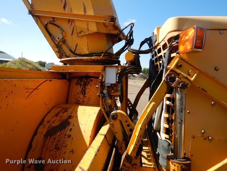 image for item DL6287 1989 Oshkosh P-2525-SP  snow blower truck