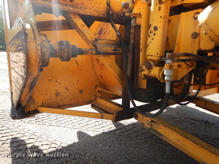 image for item DL6287 1989 Oshkosh P-2525-SP  snow blower truck