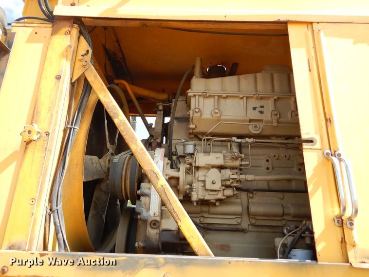 image for item DL6287 1989 Oshkosh P-2525-SP  snow blower truck