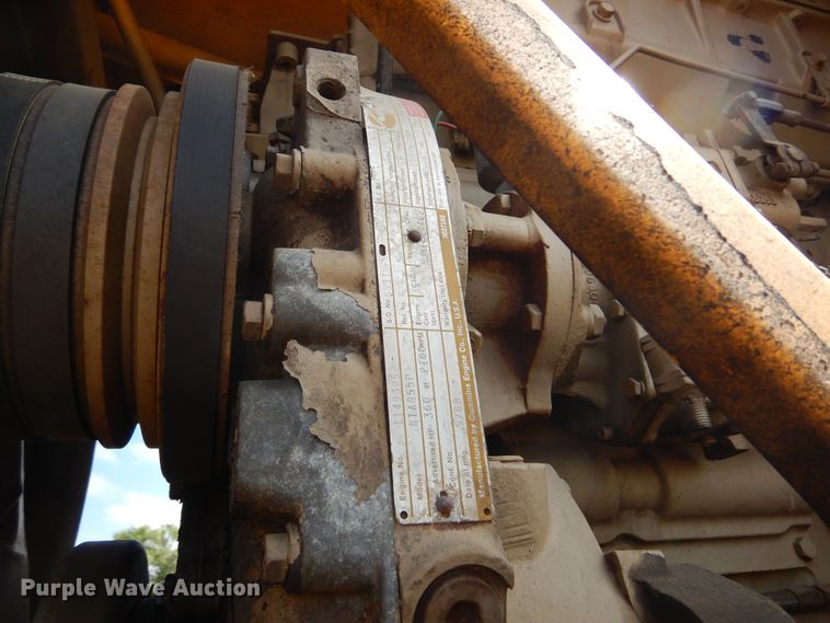 image for item DL6287 1989 Oshkosh P-2525-SP  snow blower truck