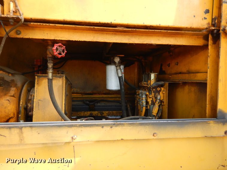 image for item DL6287 1989 Oshkosh P-2525-SP  snow blower truck