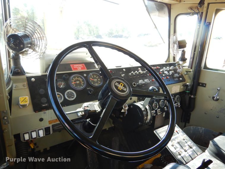 image for item DL6287 1989 Oshkosh P-2525-SP  snow blower truck