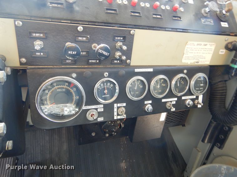 image for item DL6287 1989 Oshkosh P-2525-SP  snow blower truck