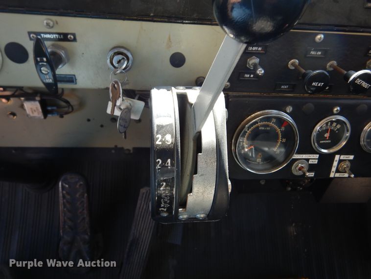 image for item DL6287 1989 Oshkosh P-2525-SP  snow blower truck