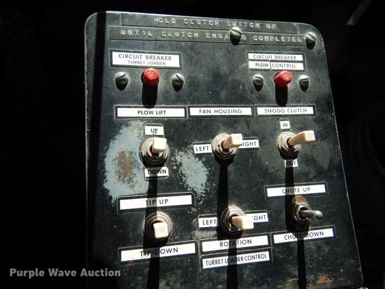 image for item DL6287 1989 Oshkosh P-2525-SP  snow blower truck