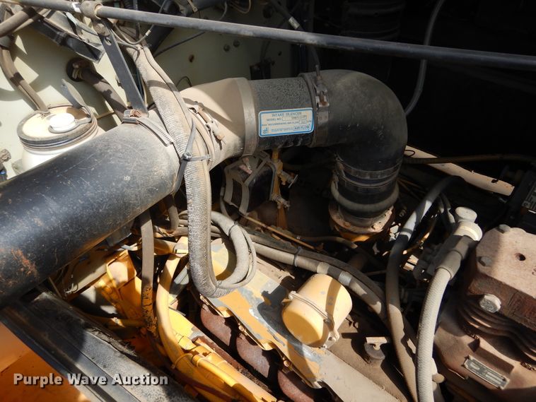 image for item DL6287 1989 Oshkosh P-2525-SP  snow blower truck