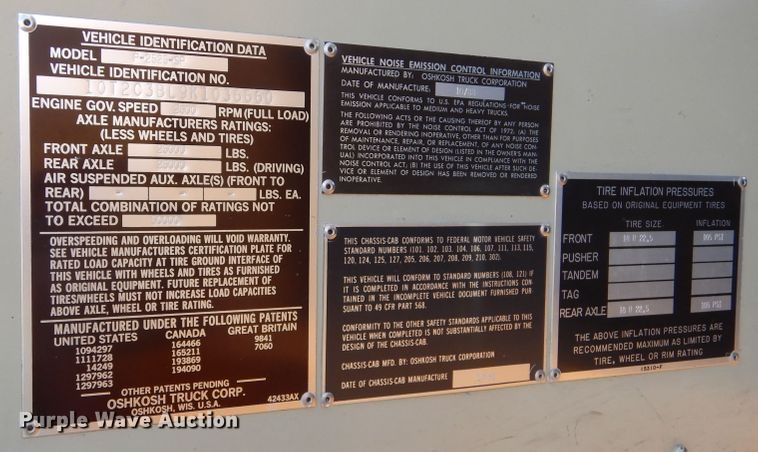 image for item DL6287 1989 Oshkosh P-2525-SP  snow blower truck