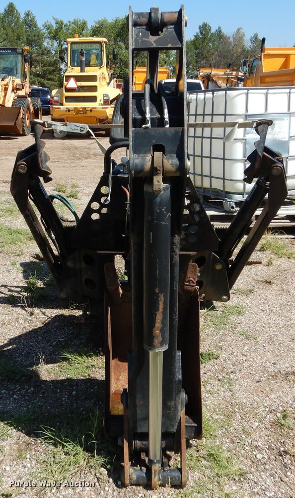 image for item DL6289 2001 Edge  skid steer backhoe