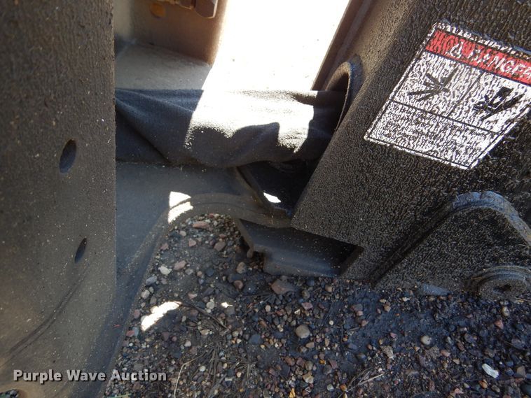 image for item DL6289 2001 Edge  skid steer backhoe