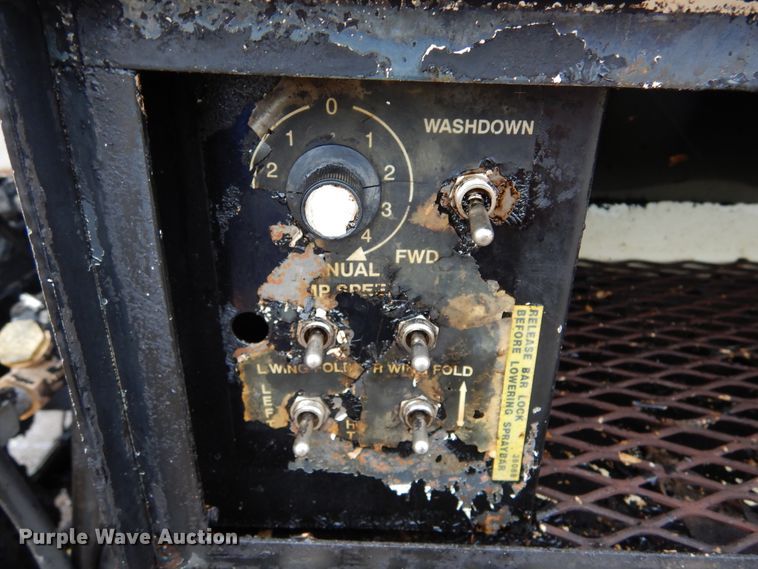 image for item DL6315 1992 International 4900  oil distributor truck