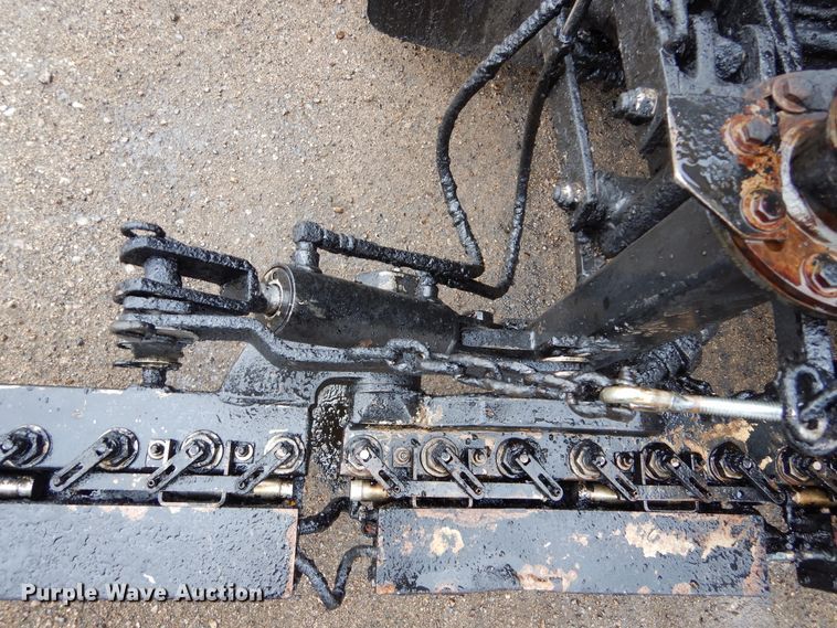 image for item DL6315 1992 International 4900  oil distributor truck