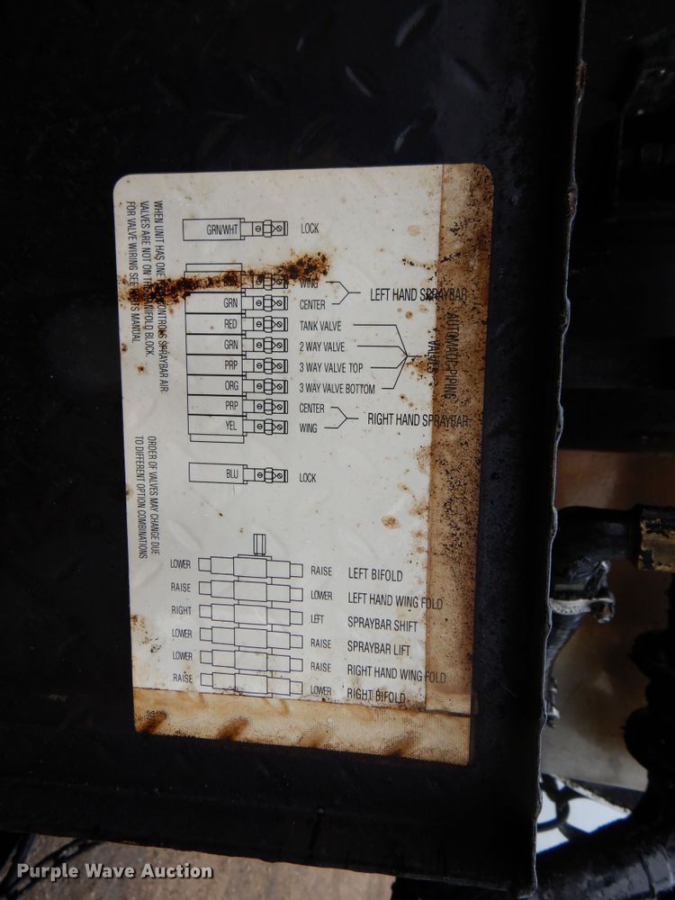 image for item DL6315 1992 International 4900  oil distributor truck