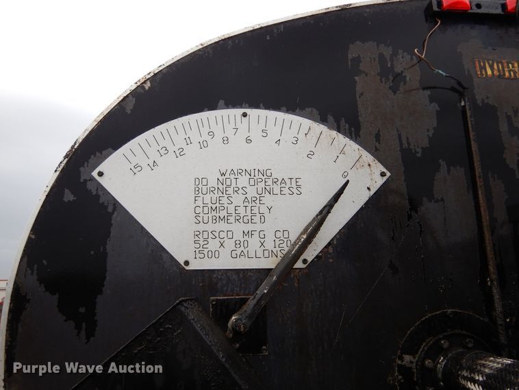 image for item DL6315 1992 International 4900  oil distributor truck