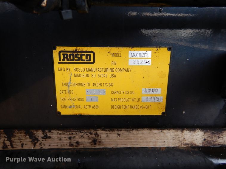 image for item DL6315 1992 International 4900  oil distributor truck