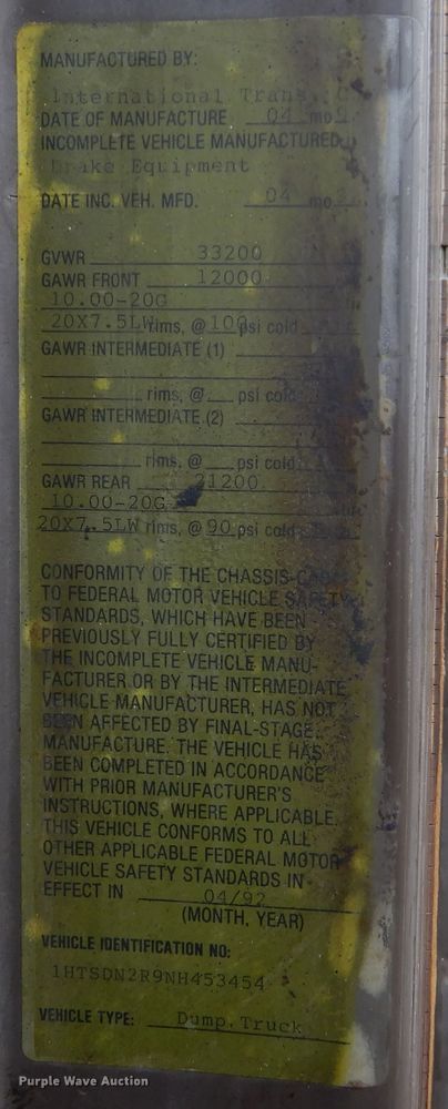 image for item DL6315 1992 International 4900  oil distributor truck