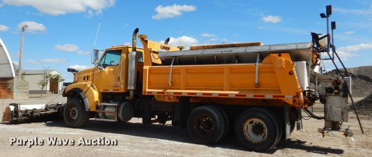 image for item DL6316 2005 Sterling LT9500  dump truck