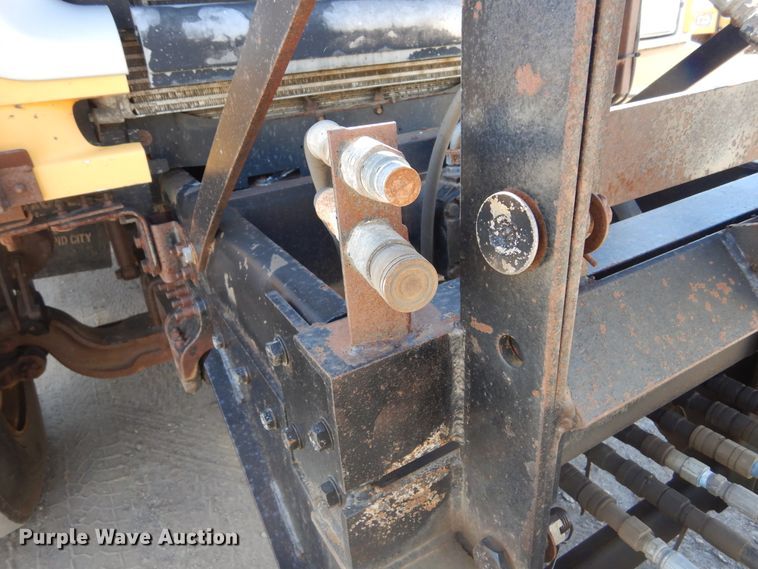 image for item DL6316 2005 Sterling LT9500  dump truck