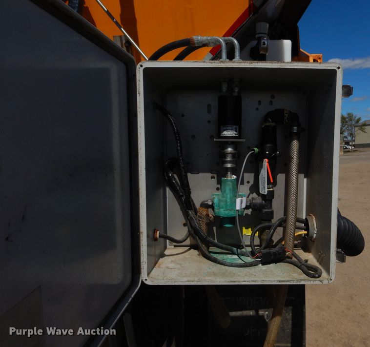 image for item DL6316 2005 Sterling LT9500  dump truck