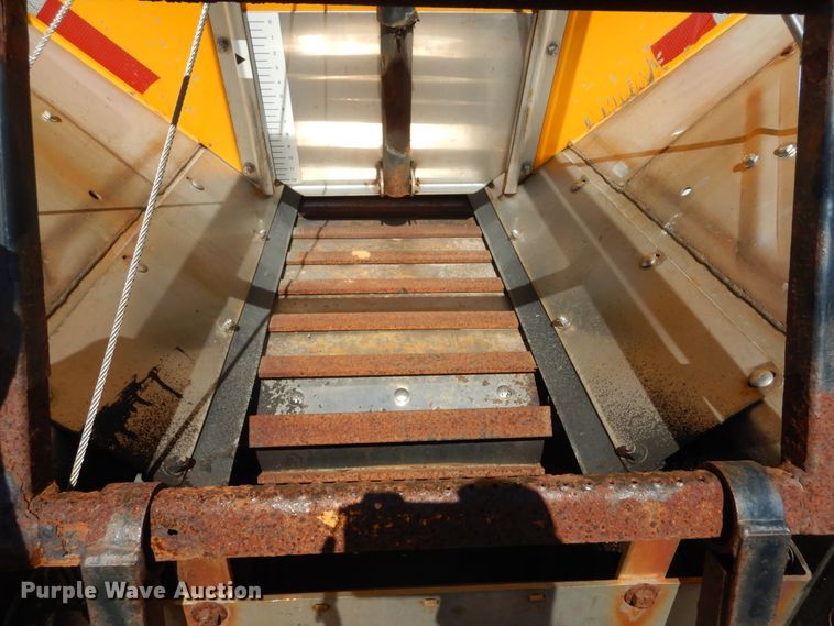 image for item DL6316 2005 Sterling LT9500  dump truck