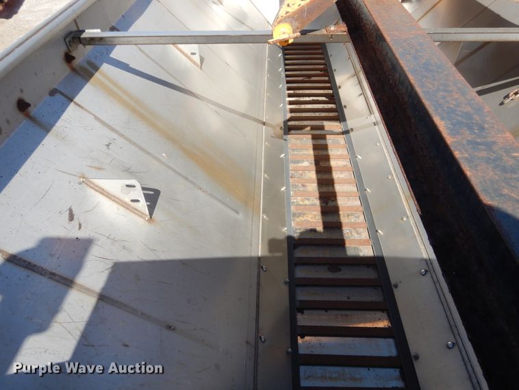 image for item DL6316 2005 Sterling LT9500  dump truck