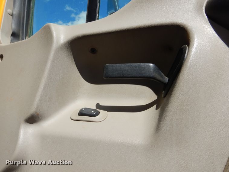 image for item DL6316 2005 Sterling LT9500  dump truck