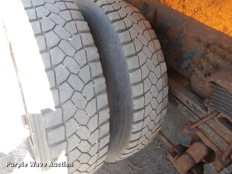 image for item DL6316 2005 Sterling LT9500  dump truck