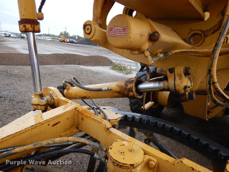 image for item DL6318 1984 Caterpillar 140G  motor grader